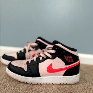 Nike Women's Shoes - Black, Pink, and Red